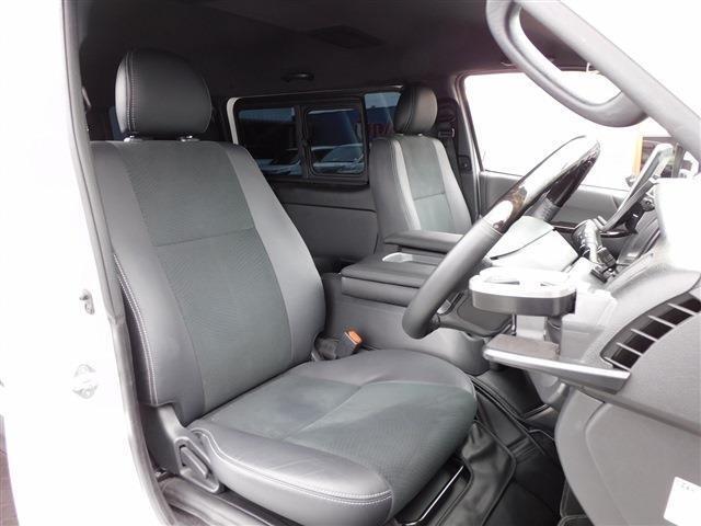 11インチフルセグナビ・全周囲カメラ・BTオーディオ・両側自動ドア・LEDライト・フォグLED/デジタルミラー・モデリスタエアロ・16AW・トヨタセーフティセンス・ETC・ハーフレザーシート