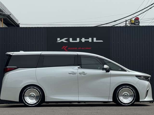 ご希望に合わせてお好みのホイールへの変更も承ります！KUHLオリジナルブランド、VERZ-WHEELSは2ピース設計で、ミリ単位のインセット変更が可能です！詳しくは店舗へお問い合わせください！