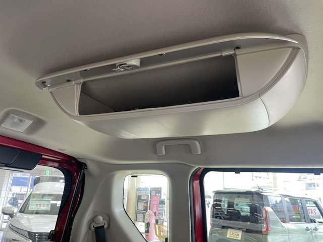 天井にも収納スペースを搭載するなことで、空間を無駄なく使用することが出来ます☆
