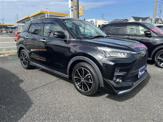 展示場には、中古車、新車のお車もあります！