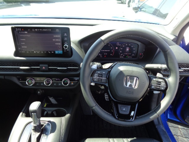 使いやすいコックピットはプライベート感もあって運転に専念出来そうです。