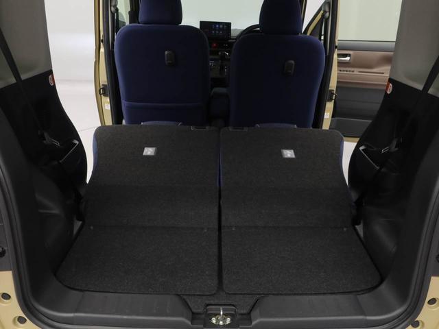 当店には悪天候でもゆっくりとお車をご覧いただくことができる大型の屋根がございますので、雨天時でもご安心してご来店ください。