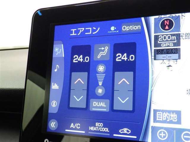 運転席・助手席・独立型オートエアコン。運転手とパートナー別々の温度設定が出来快適なドライブが楽しめます！！