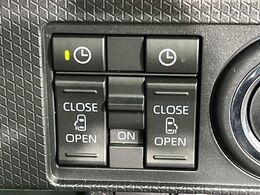 【両側パワースライドドア】スマートキーや運転席のスイッチで後席両側スライドドアの開閉が可能♪電動だから力を入れてドアを開ける必要が無く、小さなお子様でも簡単に開け閉めでき快適です♪