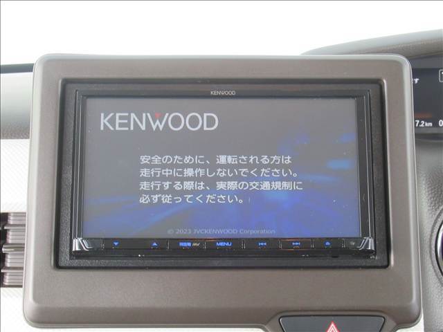 【SDナビ】ナビ付車両。目的地までスムーズに案内してくれます。もちろんお好みのナビに変更も可能ですのでご相談ください。