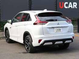 電動テールゲート　プライバシーガラス　リヤワイパー　ブラインドスポットモニター　トラフィックモニター