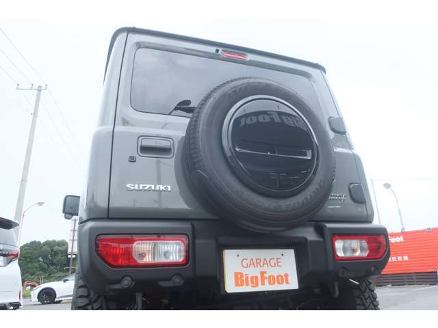 ＜車検対応リフトアップ＞＜届け出済未使用＞　新品16インチアルミ＆オープンカントリータイヤ　社外LEDウィンカー　シート＆ミラーヒーター　スマートキー　純正LEDヘッドライト　Pスタート　Sサポート