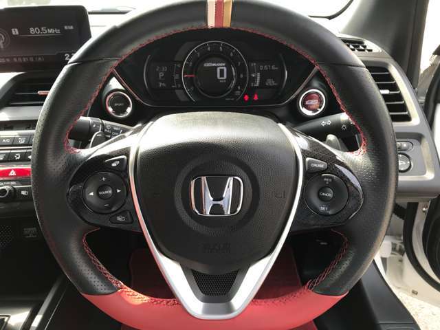 ★一台限りの展示車です！！気になった方は即電話！076-268-5701　まで。もしくはカーセブン金沢店へGO！☆スタッフ一同おまちしております☆