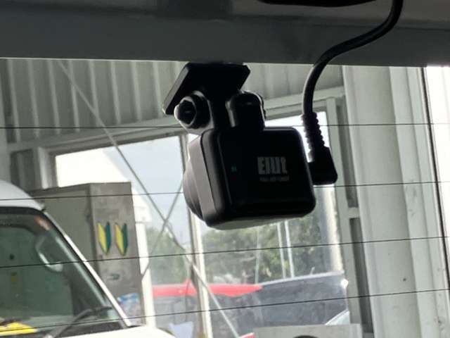 すぐにご来店頂けない場合や遠方にお住まいの方、車両状態の詳細が知りたい方はお気軽にご連絡下さい♪