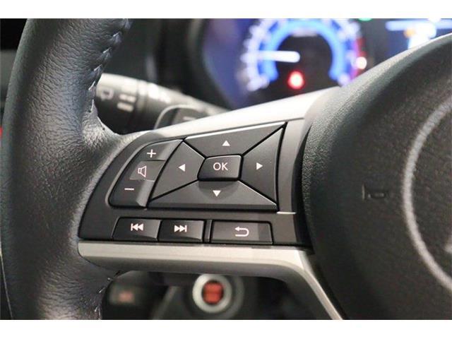 運転しながら操作が出来る画期的装備！これ便利です