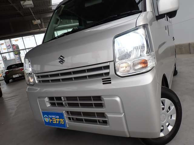 ☆社外品ですが、LEDヘッドライトに変更！クールな白い輝きはナイトシーンで存在感を強烈にアピール！夜間の前方視界をしっかり確保します！夜のドライブの安全性が大きく向上します！☆