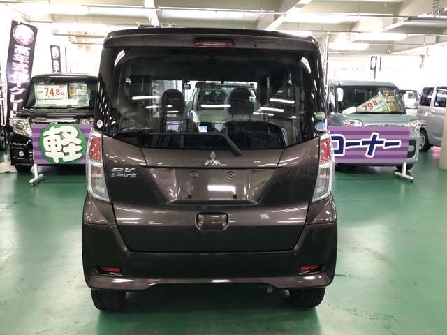 自社鈑金工場・自社整備工場完備！　納車後のアフターフォローもご安心ください！