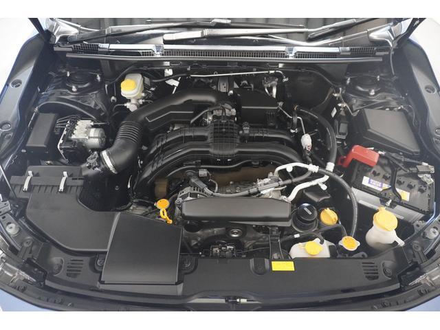 左右対称に向き合ったピストンが水平方向に往復することで互いのチカラを打ち消し合う特性を持つ水平対向エンジン！振動が少なくエンジンフィールは滑らか！ では得られない気持ちの良いドライビングを楽しめます！