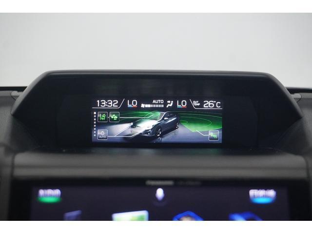 車両のさまざまな情報を大型ディスプレイに表示！運転中でも視認しやすく情報を直感的に把握する事ができます！