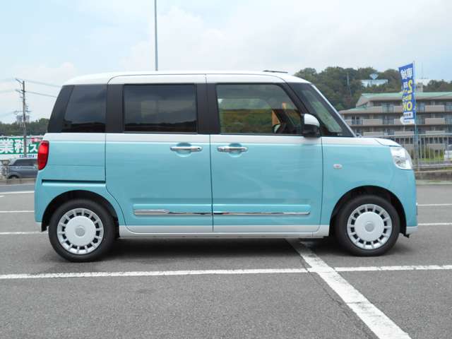 こちらのお車はメーカー保証継承が可能です。メーカー保証とは、3年もしくは6万キロ（一般保証）、重要部品（走る・曲がる・止まる・電子制御装置・乗員保護装置）については5年もしくは10万キロの保証です。