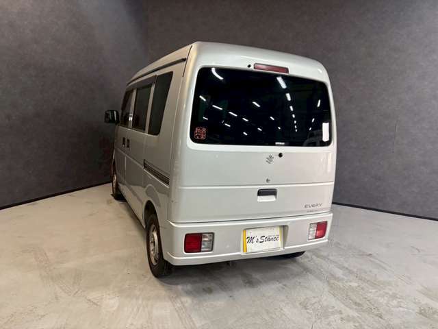 ここまで閲覧頂きありがとうございます♪当店は、滋賀県甲賀市の田舎町で車関連のトータルサービスをしております！お買い得な車両を常時40台以上展示しております♪