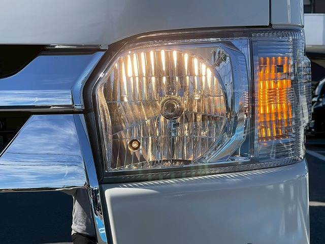 LEDヘッドライトへの交換もご相談頂けます。