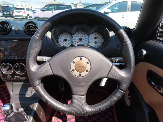 朝10：00～夜19：00まで営業しております♪お仕事帰りでもしっかり車をご確認頂ける様、夜でも明るい展示場です＾＾048-960-6666！