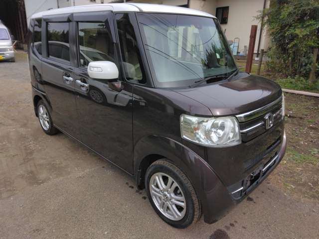 全国から陸送費込みでの多数のお問い合わせがあります。中古車は一点ものですので、価格や装備・カラーなど気に入った車両はすぐお問い合わせください。