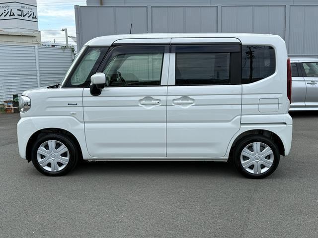 当店特選車！！HYBRIDで燃費も向上、スズキ純正メモリーナビゲーションついています。