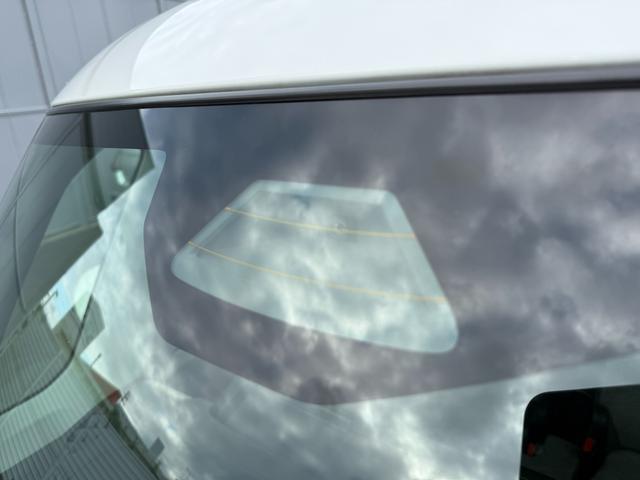 衝突被害軽減ブレーキ機能付いています、前方の安全性もアップ。