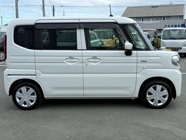 当店特選車！！HYBRIDで燃費も向上、スズキ純正メモリーナビゲーションついています。