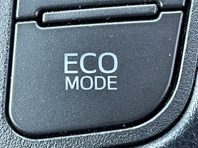 【　ECOモード　】ECOスイッチを押すとバルブタイミングや点火位置の制御など省燃費モードで走行してくれ、メーター内に表示されます♪