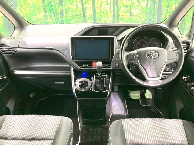 グループ総在庫数約30，000台！！全国の系列店からメーカー・車種問わずご紹介出来るので、あなたにピッタリのお車が見つかるはずです♪まずはお問い合わせ下さい☆