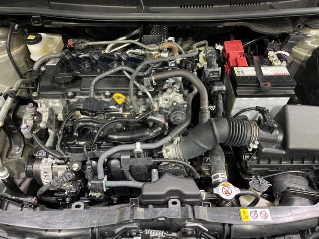 親切・丁寧な専門メカニックスタッフが応対！・車検・点検整備・事故等の修理などアフターサービスも安心。お車のカスタマイズもネクステージのサービススタッフまでご相談ください！