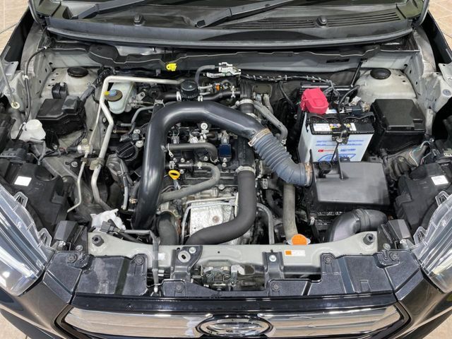 親切・丁寧な専門メカニックスタッフが応対！・車検・点検整備・事故等の修理などアフターサービスも安心。お車のカスタマイズもネクステージのサービススタッフまでご相談ください！