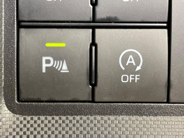 【クリアランスソナー】バンパーに付いたセンサーが障害物を検知！一定の距離に近づくとアラートで教えてくれます♪狭い駐車スペースや車庫入れ時も安心ですね☆