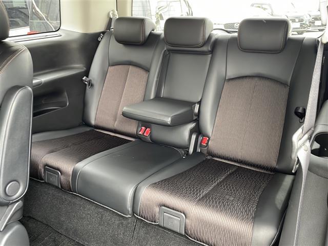 店舗にて現車の確認もいただけますので、お電話で在庫のご確認の上是非ご来店くださいませ。