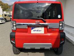 納車前には定期点検を行います。