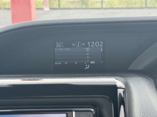 フロントガラスも大きくて運転がしやすいです！