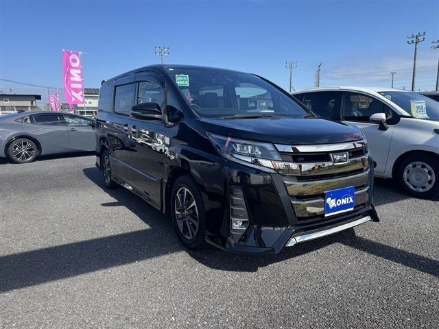 展示場には、中古車、新車のお車もあります！