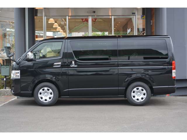 ■5年10万kmの新車保証付き■新車販売だからディーラー販売店で購入する場合と同じく5年10万kmのメーカー保証付！もちろんお近くのディーラー様で無 償保証修理やアフターサービスも受けれます。