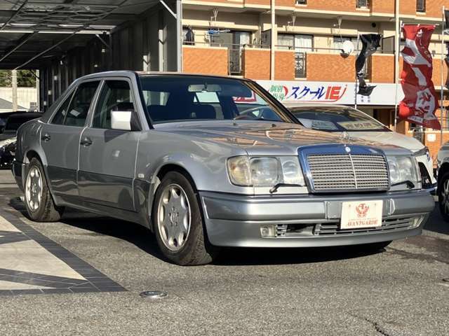 ★愛知県のコンプリートカー専門店★アバンギャルド名古屋でございます。　国産、輸入車の新車、中古車をご用意して御座います。ノーマル車輌もカスタム車輌また車検や保険、お車の事はお気軽にご相談ください。