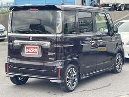 オートハイビーム・運転席シートヒーター・ヘッドアップディスプレイ・ロールサンシェード・サイドアンダーミラー・リアアンダーミラー・スリムサーキュレーター・LEDヘッドライト・LEDフォグライト