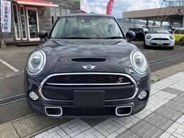 当店ホームページも是非ご覧下さい。アクセスはコチラ⇒⇒⇒ http://five-star-fukui.com/♪色々なMINIのパーツ紹介もしています。ブログも日々更新中♪