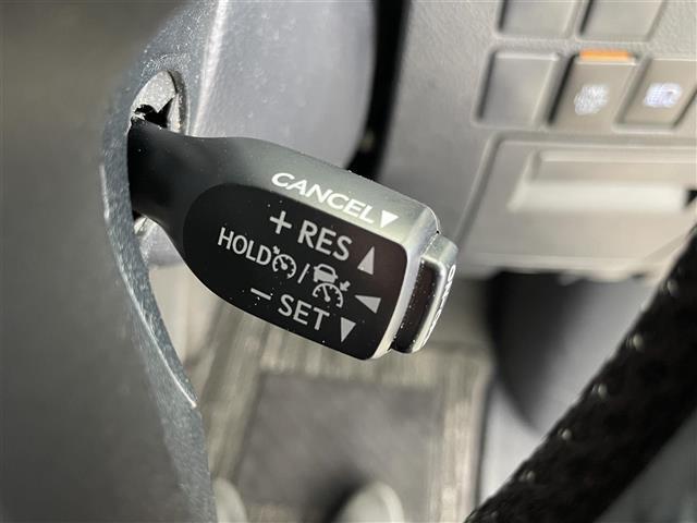 【運転席操作部】『運転席周辺の装備』の画像になります。快適なドライブを楽しむための機能が装備されています！運転席から触れるので使いやすいです！