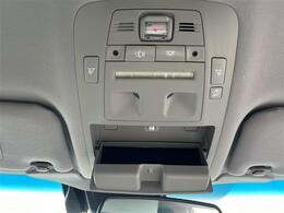 【後部座席操作部】『後部座席周辺の装備』の画像になります。写真の内容に関してご不明点、ご質問等がございましたらお気軽にガリバー店舗までお問い合わせください。