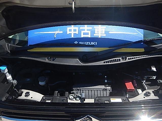 エンジンルーム内もきれいな状態です。