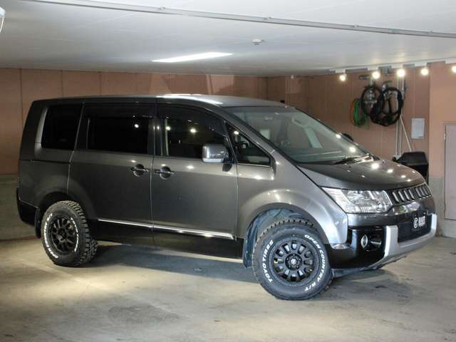 ご納車前の美装、クリーニングもお任せ下さい＾＾！ピカピカの状態でご納車させていただきます！
