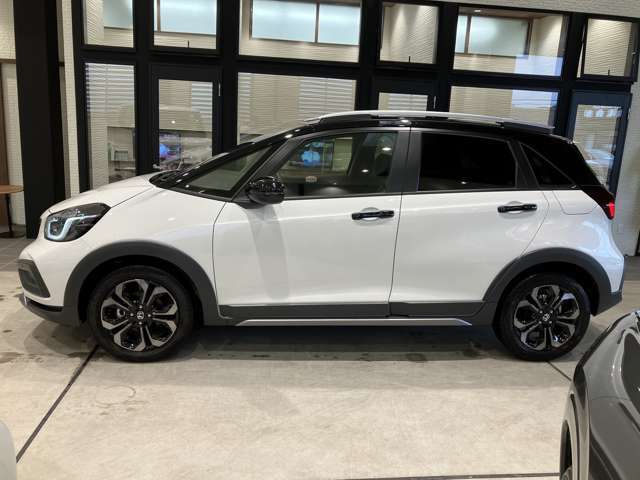 ホンダの安全運転支援システム「HondaSENSING」がついております！車線維持支援システムや、前走車を検地し、自動で加減速を行うアダプティブ・クルーズ・コントロールなど全部で8種類あります！