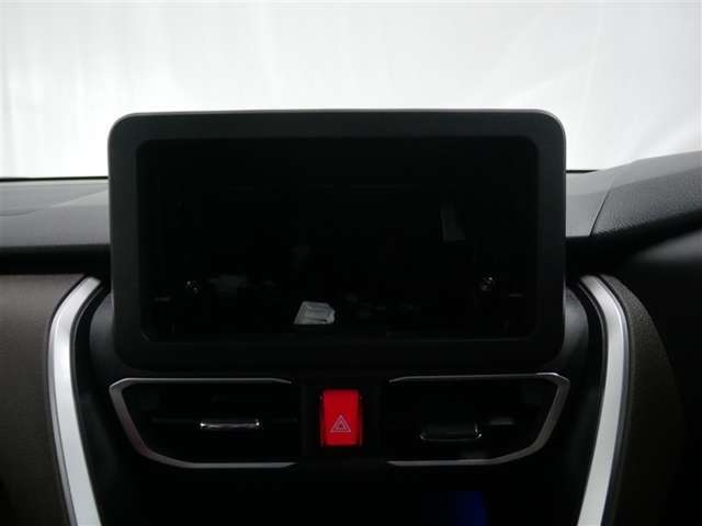 オーディオレスのお車なのでお好きなナビゲーショやオーディオを取り付けられますよ。（別途費用は掛かります）