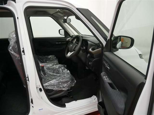 ファブリックで包み込んだベーシックなシートです。通気性が良くて蒸れにくい上に、保温性も高いので冬場でも冷えを感じにくいです♪