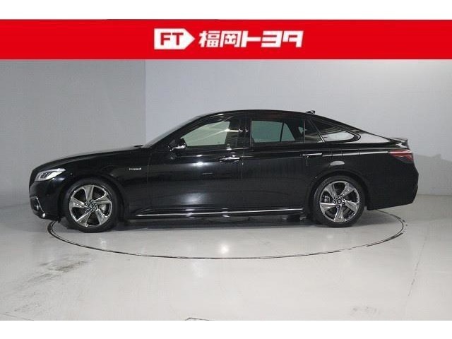 トヨタ認定中古車、評価4。キズ、へこみが少なく全体的に良好です。