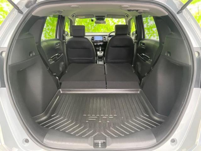 WECARS（ウィーカーズ）は全国250店舗展開！お客様が安心してカーライフをお楽しみいただけるよう社員一同心を込めてサポートいたします。