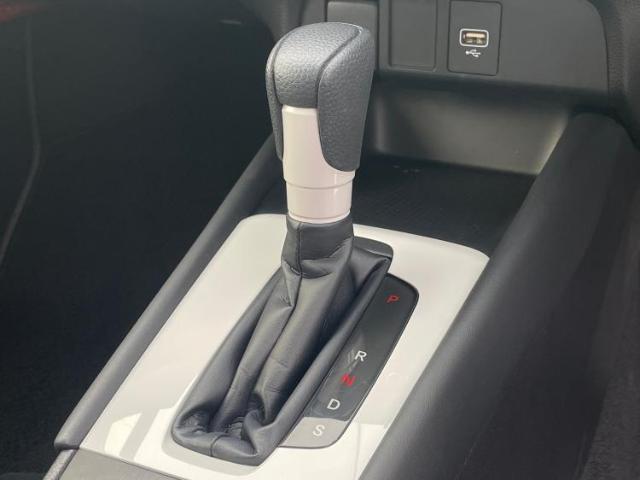 国産車から輸入車まで多様なお客様のニーズのお応えできるように、全国規模で豊富な在庫展開！車のことならWECARSへ！