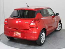 スッキリしたエクステリアで後ろからでもカッコイイ1台です。